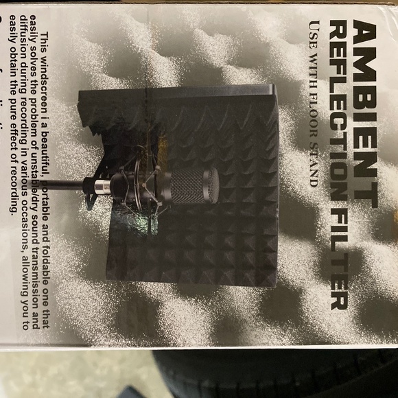 Portable vocal booth - Picture 1 of 2